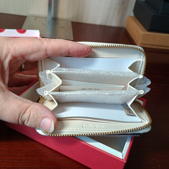 Coach Cherry Wallet - Picture 4 of 6